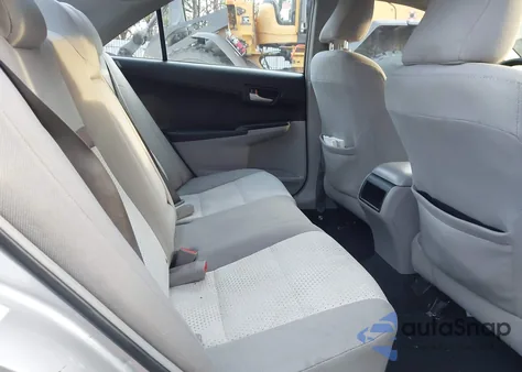 2012 Toyota Camry Le z USA, uszkodzony, nr VIN 4T1BF1FK2CU148584